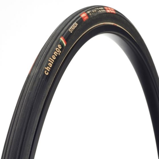 Challenge Strada Pro 25 700c Clincher Road Tyre – Black