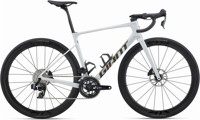 Giant Defy Advanced Pro 1 2026 Bike