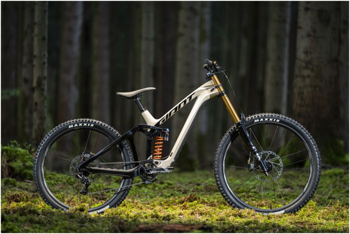 Giant Glory Advanced 2024 Bike   My24gloryadvproductwebres27 1 