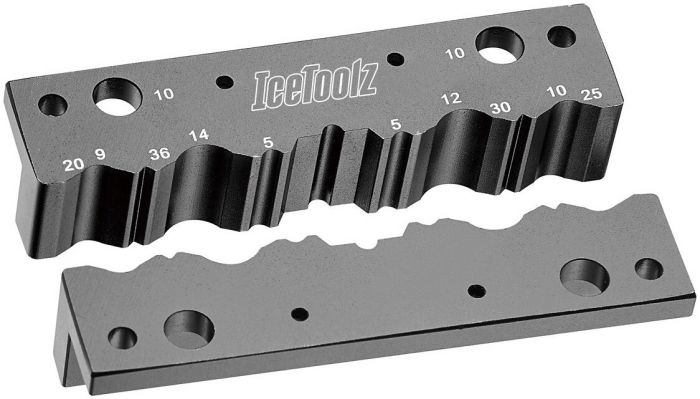 IceToolz Axle Vise