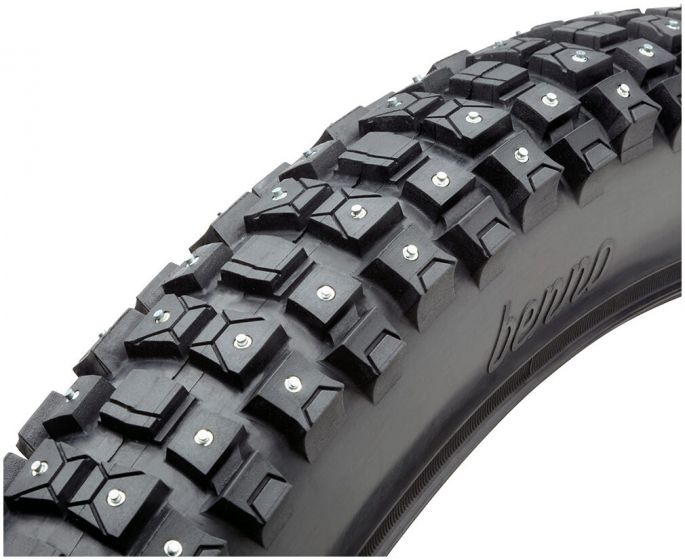 Benno Studded Snow 24-Inch Tyre